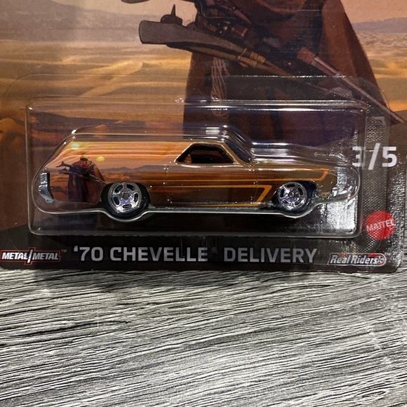 Hot Wheels Premium | Star Wars: The Mandalorian #3/5: ‘70 Chevelle Delivery - Picture 5 of 10